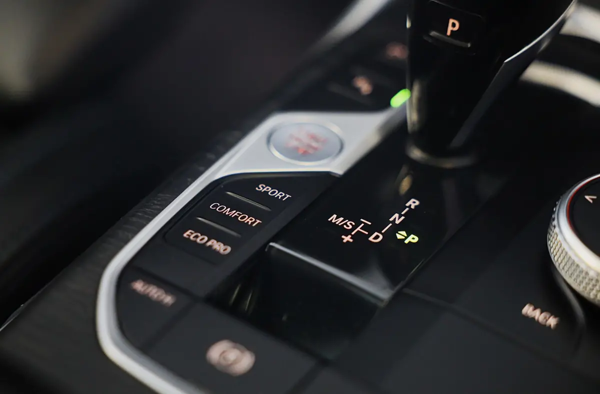 M340i xDrive Business Edition Plus / AUT / HK / Acc / Lane Assist / Dode Hoek / Open Pano / Led / Pdc / 19 Inc