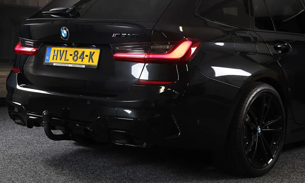 M340i xDrive Business Edition Plus / AUT / HK / Acc / Lane Assist / Dode Hoek / Open Pano / Led / Pdc / 19 Inc