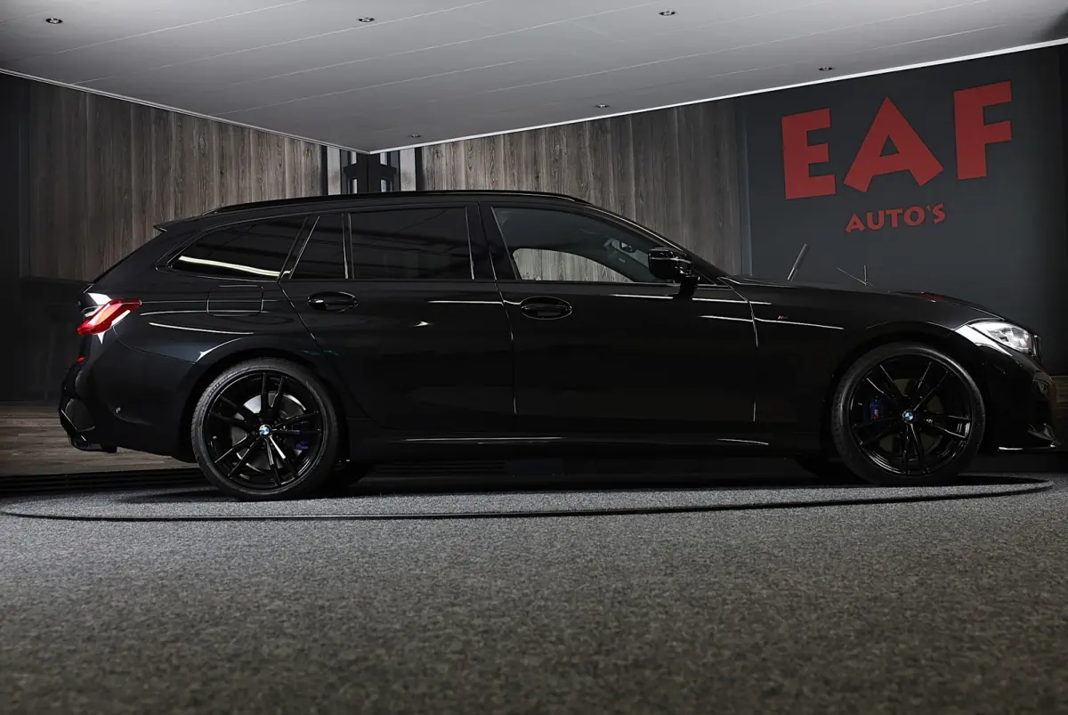 M340i xDrive Business Edition Plus / AUT / HK / Acc / Lane Assist / Dode Hoek / Open Pano / Led / Pdc / 19 Inc