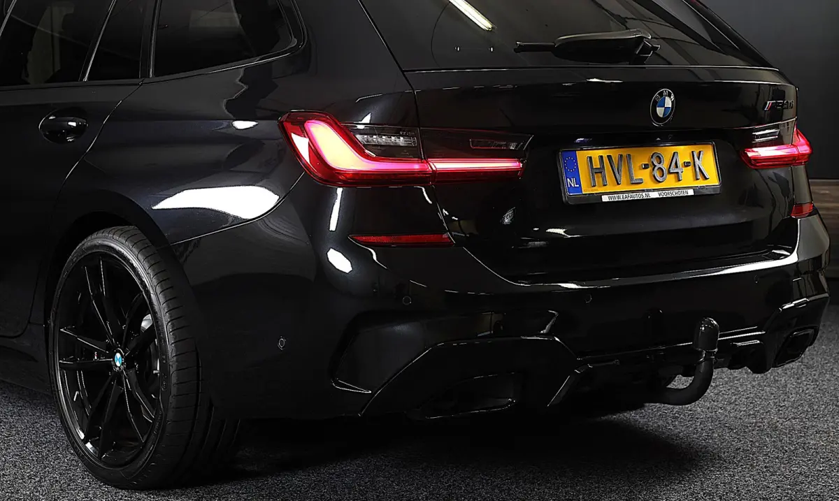 M340i xDrive Business Edition Plus / AUT / HK / Acc / Lane Assist / Dode Hoek / Open Pano / Led / Pdc / 19 Inc
