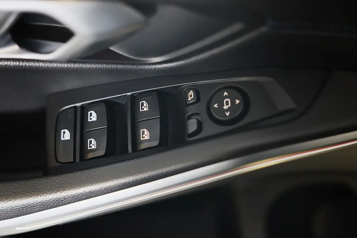 M340i xDrive Business Edition Plus / AUT / HK / Acc / Lane Assist / Dode Hoek / Open Pano / Led / Pdc / 19 Inc