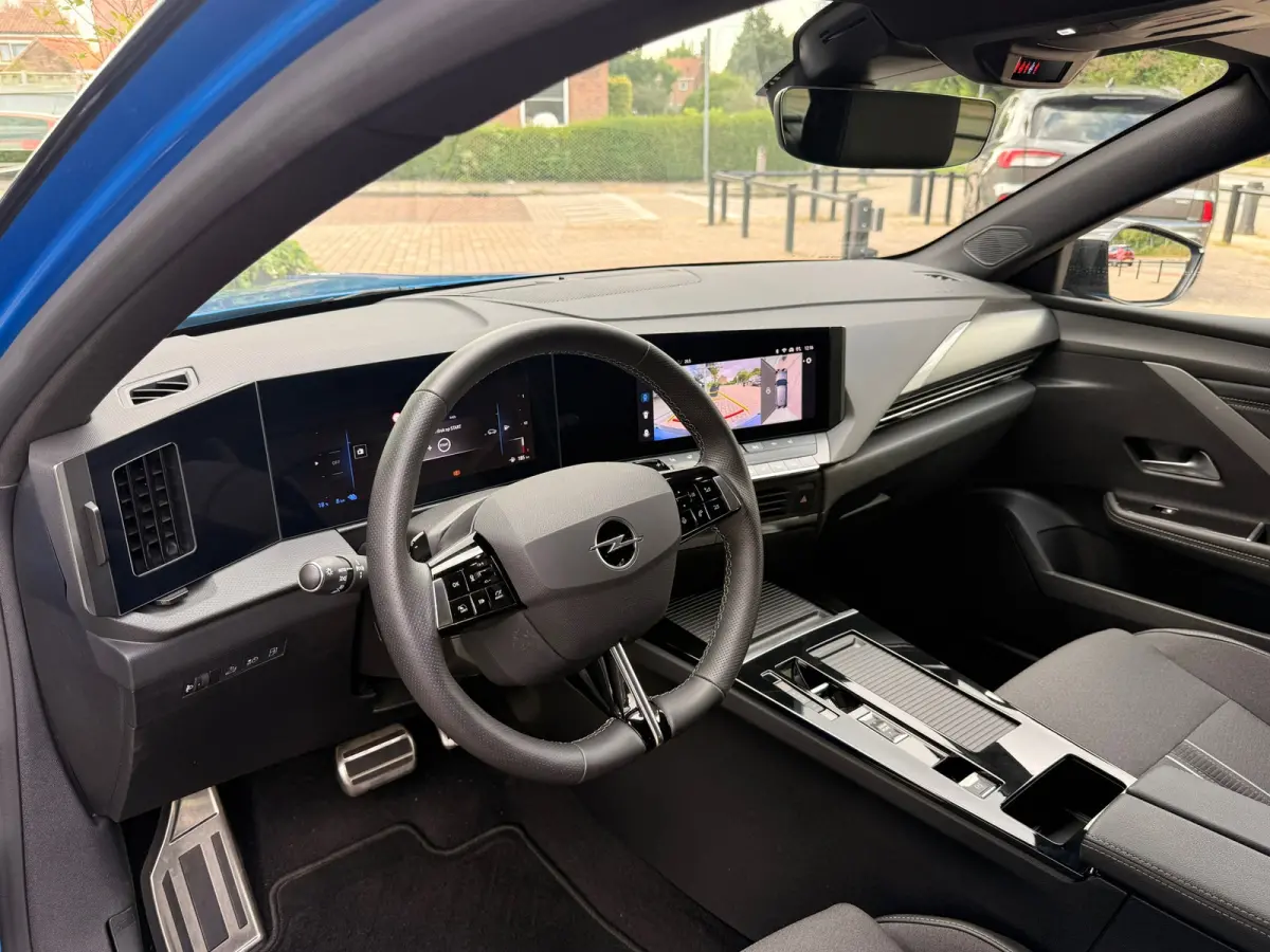 1.6 Turbo Plug In Hybrid GS l Technologie-pakket l LED l Carplay