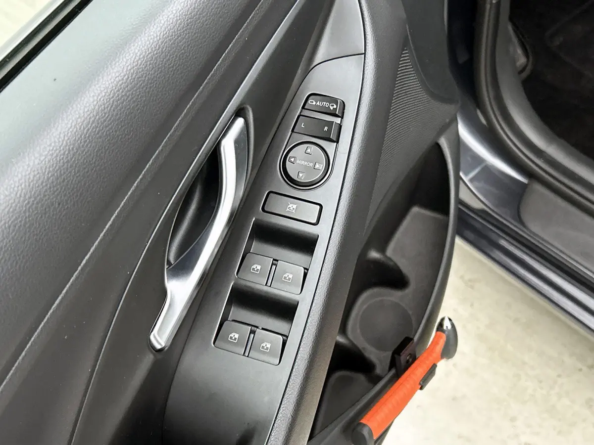 1.0 120pk MHEV Comfort Smart | Navigatie | Climate Control | Cruise Control | Camera | LED | 16"LMV | Apple Carplay/Android Auto |
