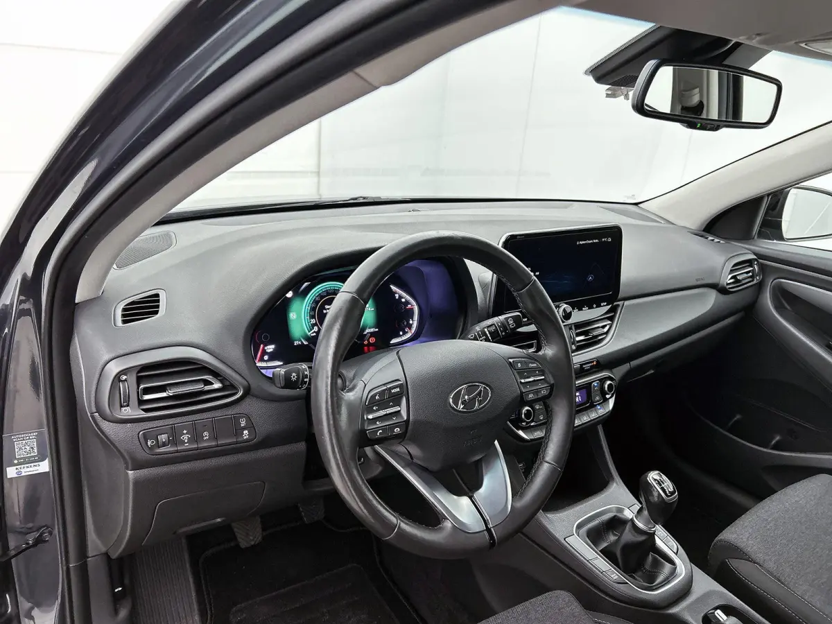 1.0 120pk MHEV Comfort Smart | Navigatie | Climate Control | Cruise Control | Camera | LED | 16"LMV | Apple Carplay/Android Auto |