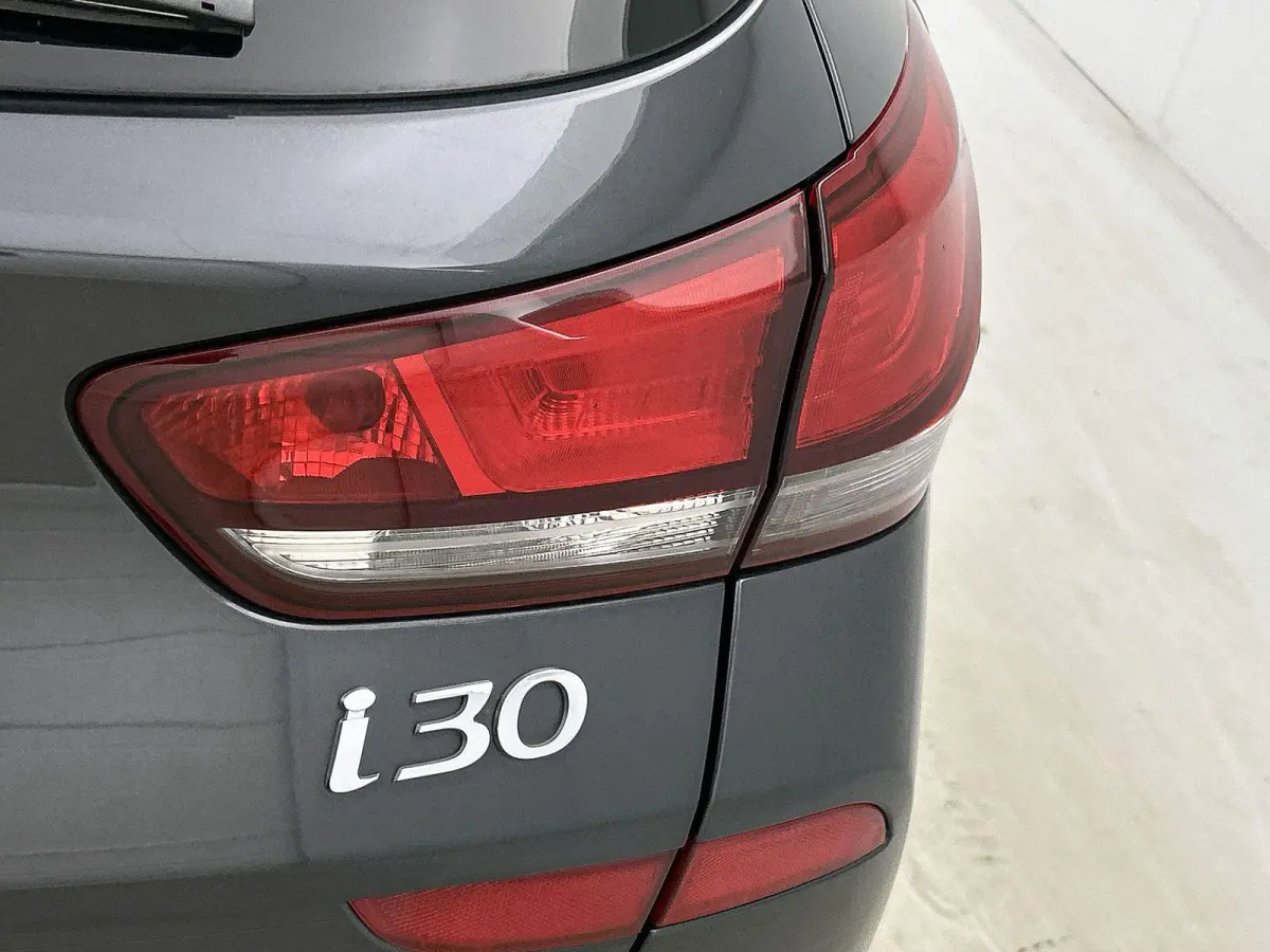 1.0 120pk MHEV Comfort Smart | Navigatie | Climate Control | Cruise Control | Camera | LED | 16"LMV | Apple Carplay/Android Auto |