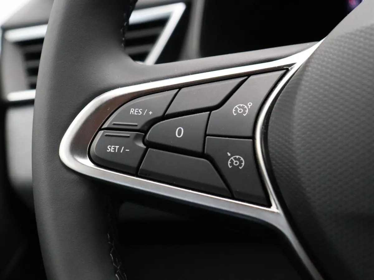 E-Tech Full Hybrid 145pk evolution | Airco | Parkeersensoren achter | Cruise control |