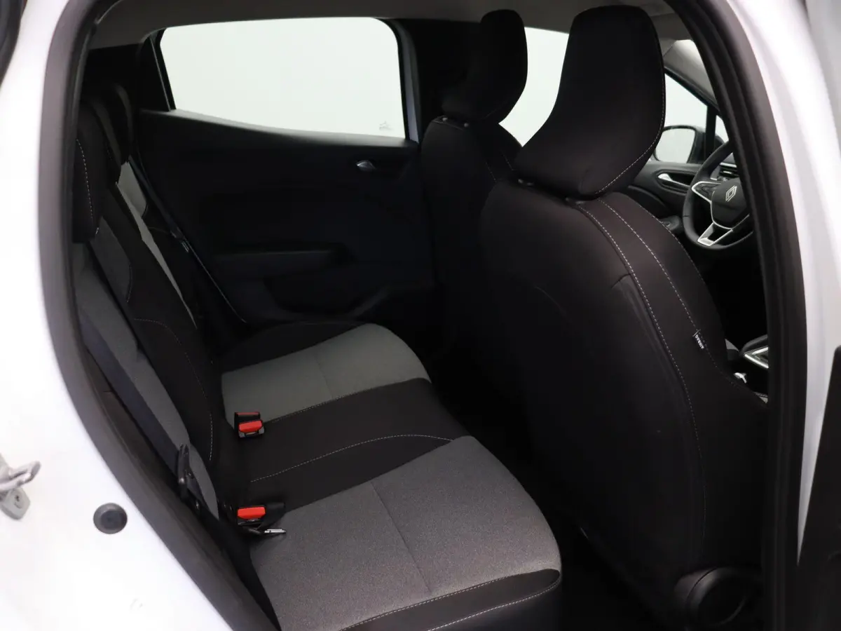 E-Tech Full Hybrid 145pk evolution | Airco | Parkeersensoren achter | Cruise control |