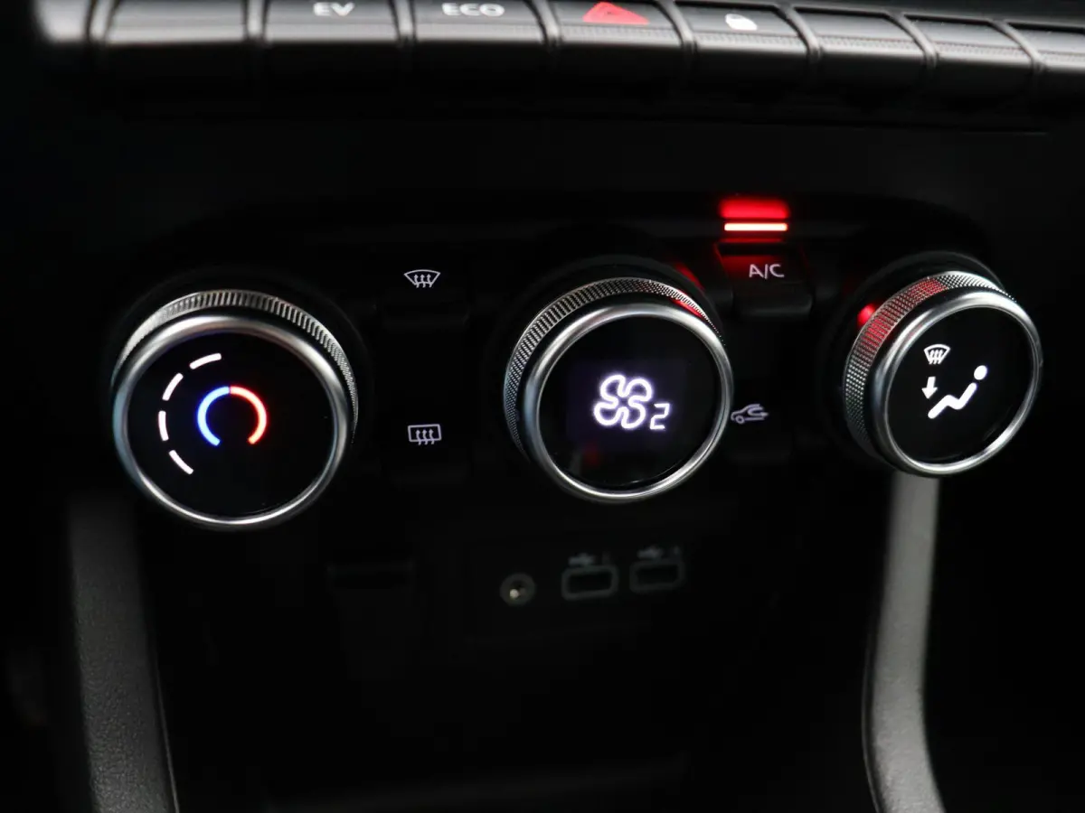 E-Tech Full Hybrid 145pk evolution | Airco | Parkeersensoren achter | Cruise control |
