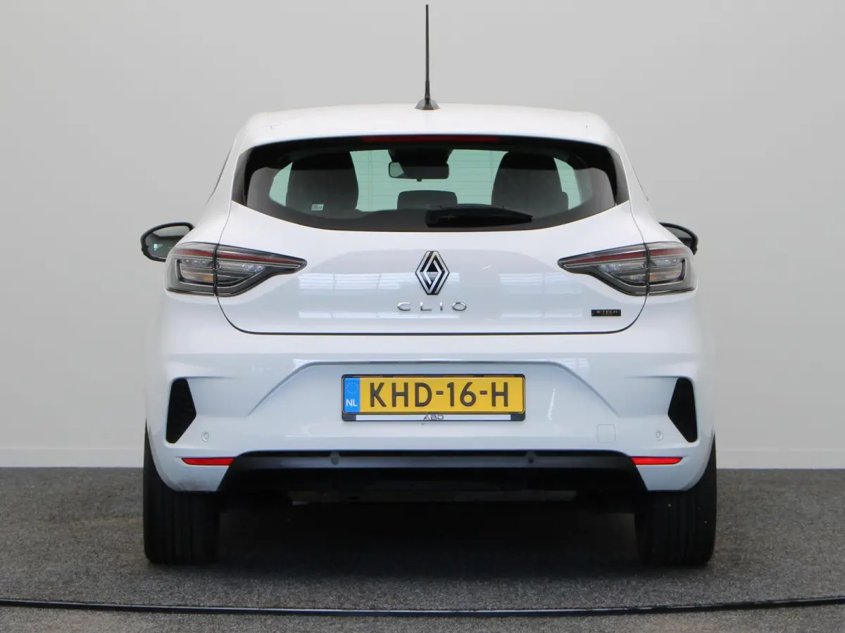 E-Tech Full Hybrid 145pk evolution | Airco | Parkeersensoren achter | Cruise control |