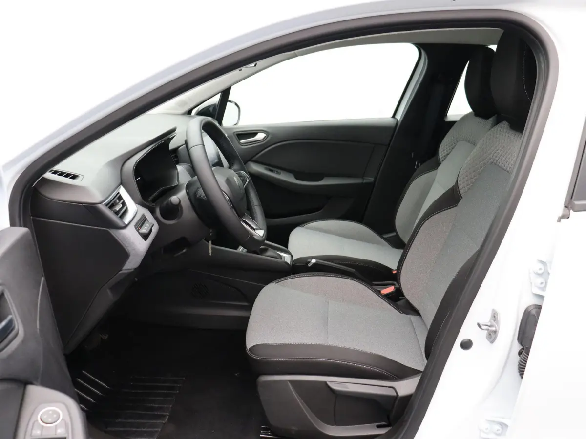 E-Tech Full Hybrid 145pk evolution | Airco | Parkeersensoren achter | Cruise control |
