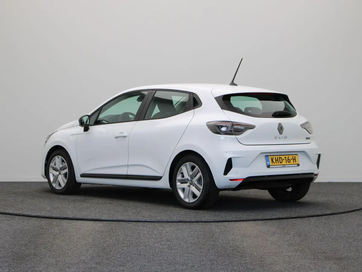 E-Tech Full Hybrid 145pk evolution | Airco | Parkeersensoren achter | Cruise control |