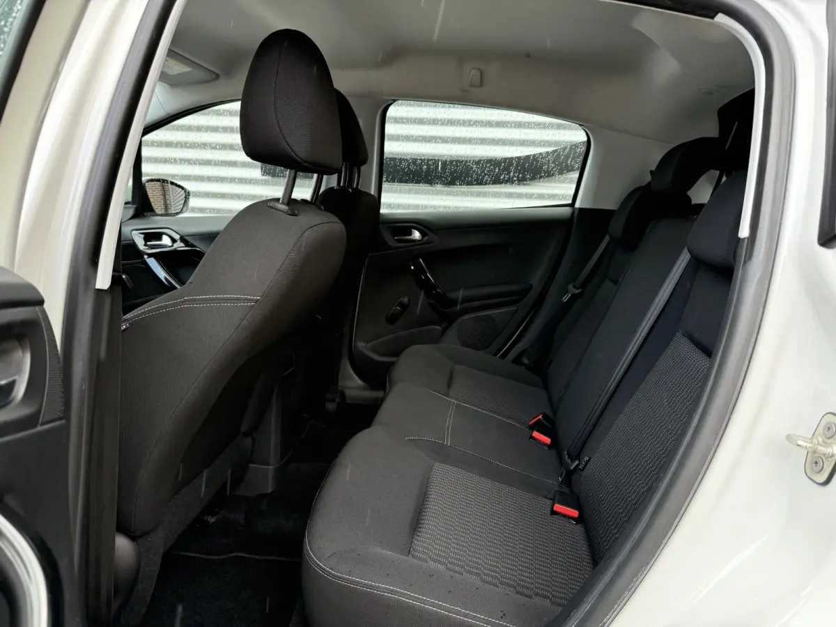 1.2 PureTech Blue Lion 2e Eigenaar|Navi|Carplay|Airco|Cruise|PDC|N.A.P|APK tot 05-2027