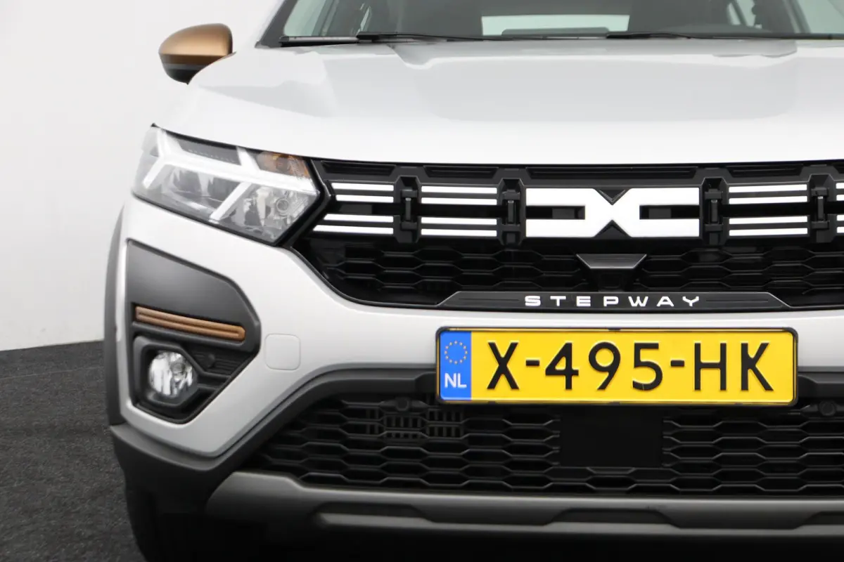 TCe 100 ECO-G Up&Go Extreme | Navigatie | Parkeercamera | Trekhaak |