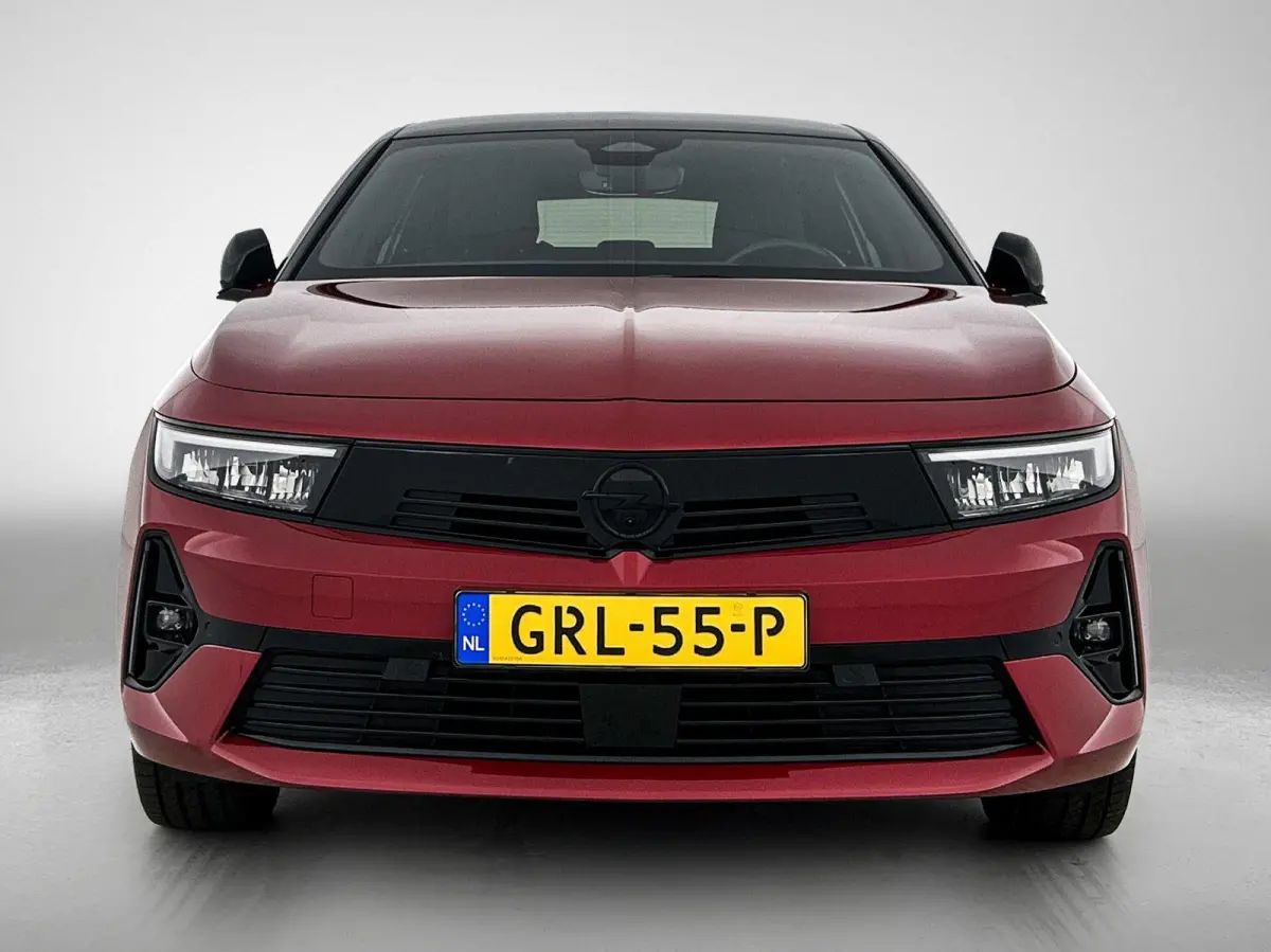 156pk 54 kWh GS Automaat | 360 Camera | Elektrisch Verstelb. Bestuurdersstoel | Adaptieve Cruise Control | Stoel-/Stuurverwarming | Dodehoekdetectie | 18"LMV | LED | Head-Up Display |