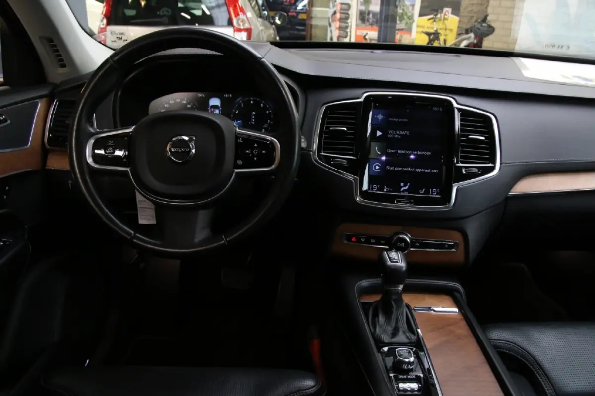 2.0 T5 AWD Inscript. | Massage stoelen | Pilot assist | Apple carplay | camera achter