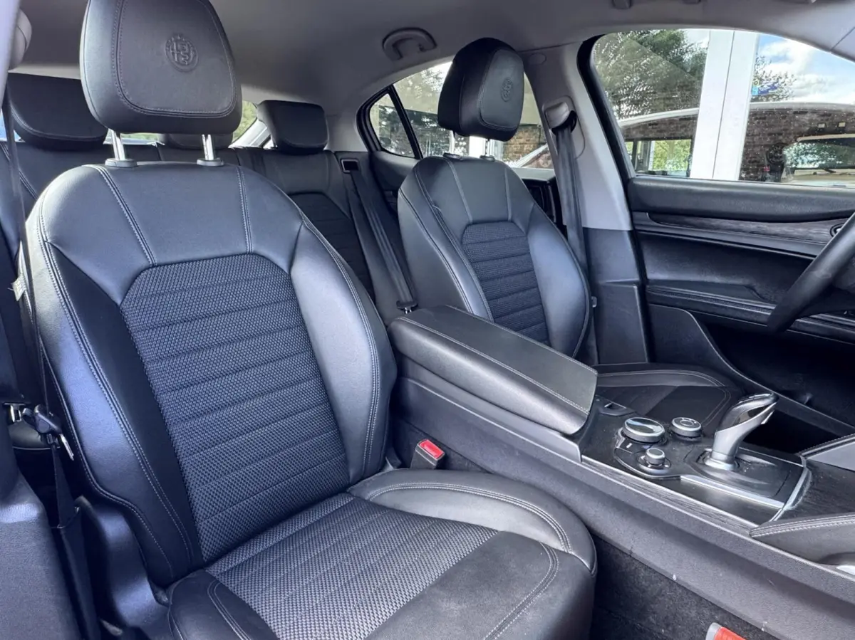 2.0 T 200pk Automaat AWD Super,Clima,Cruise,Lmv,Pdc,