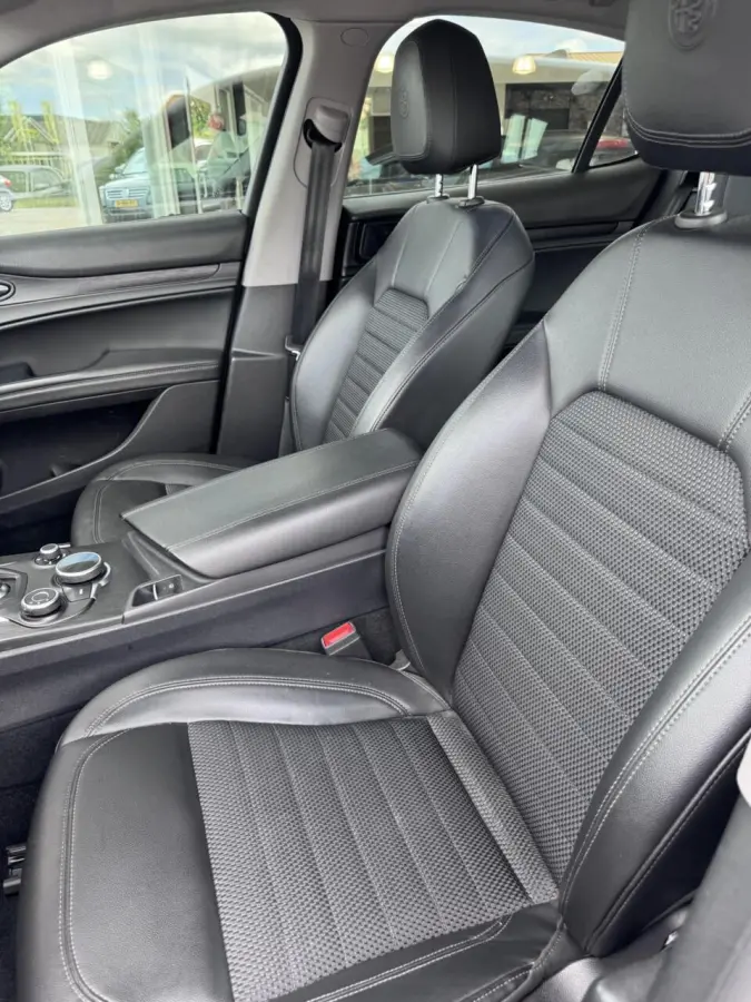 2.0 T 200pk Automaat AWD Super,Clima,Cruise,Lmv,Pdc,