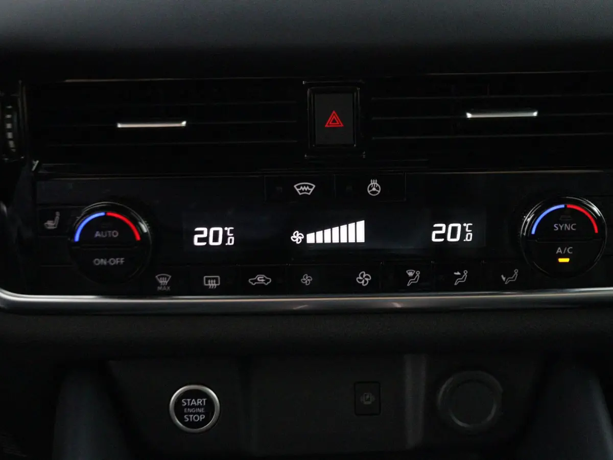 1.3 MHEV Xtronic Tekna Plus | Lederen Bekl. | Panoramadak | BOSE Audio |