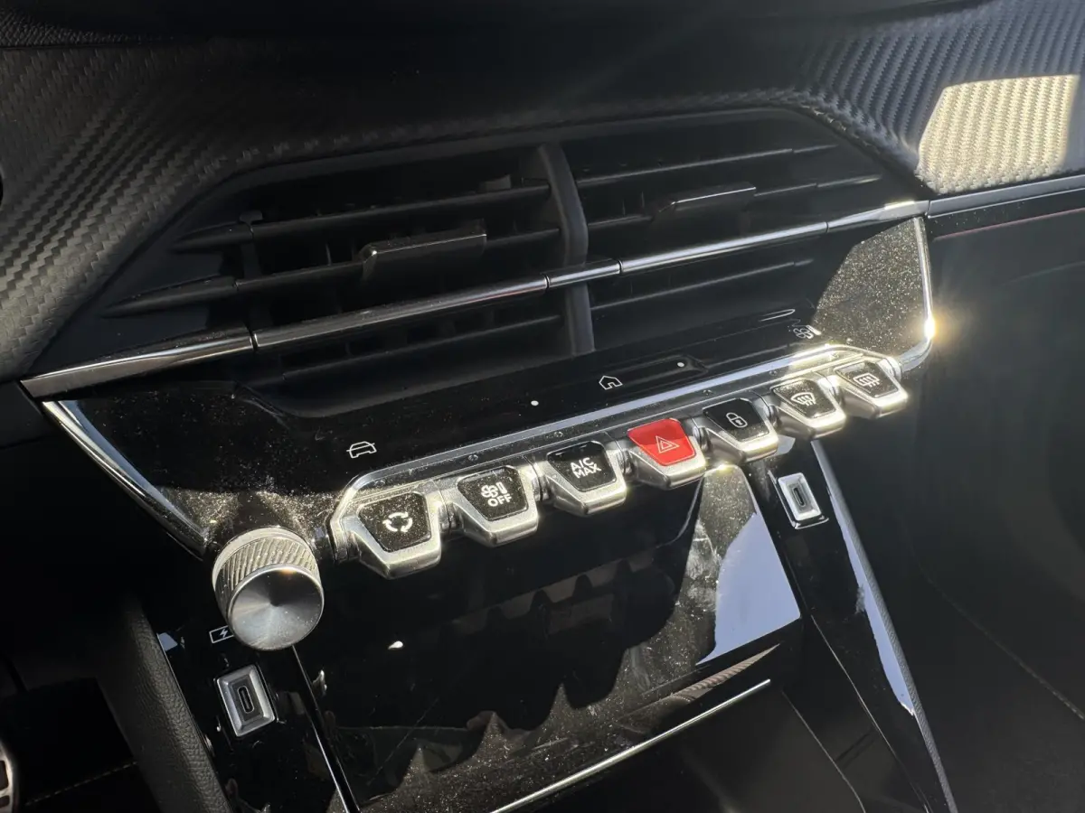1.2 Hybrid 145 GT Automaat | Camera | Adaptieve Cruise Control | Navigatie | Apple Carplay/Android Auto