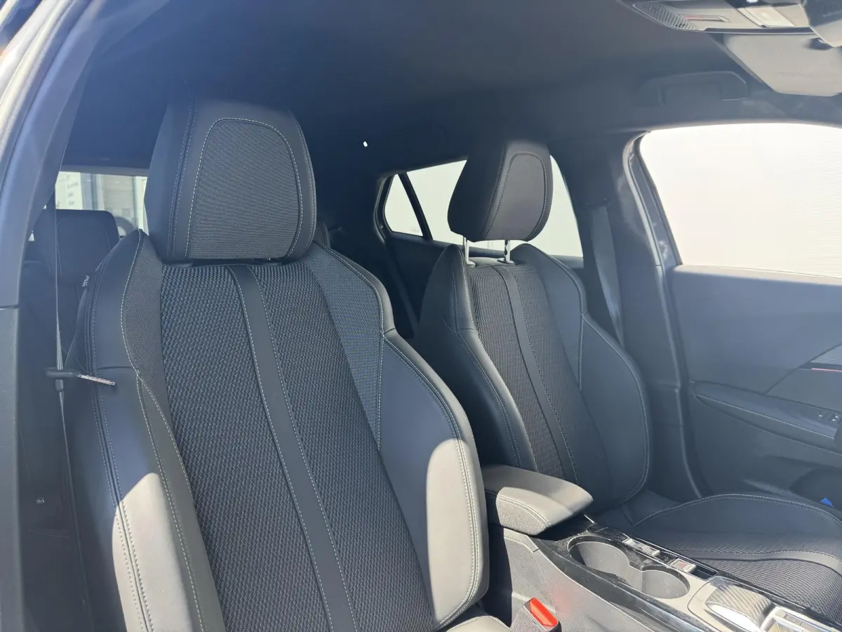 1.2 Hybrid 145 GT Automaat | Camera | Adaptieve Cruise Control | Navigatie | Apple Carplay/Android Auto