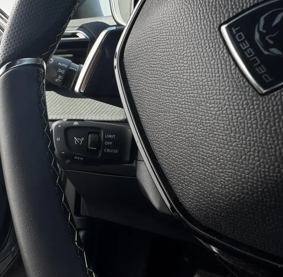 1.2 Hybrid 145 GT Automaat | Camera | Adaptieve Cruise Control | Navigatie | Apple Carplay/Android Auto