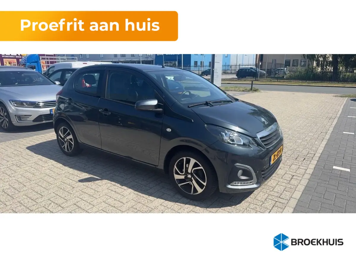1.0 e-VTi Blue Lease Executive Climate Control | Camera | Bluetooth | 15" Lichtmetaal | 5-deurs | Chroom | Airco | Achteruitrijcamera | Centrale deurvergrendeling met afstandsbediening | Dim