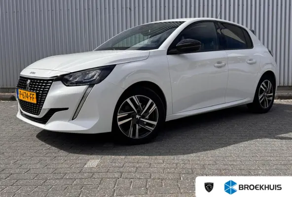 1.2 100PK Allure Automaat | Camera | Navigatie | Apple Carplay / Android Auto | Cruise Control | | DAB ontvanger | Dimlichten automatisch | Kleur wit