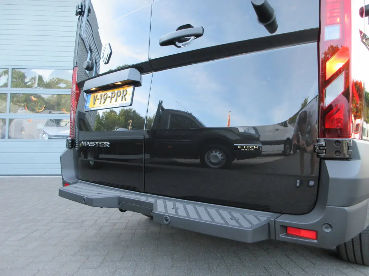 T35 L2H2 Extra Long Range, 87 kWh, Carplay / Android, Navigatie, LED.