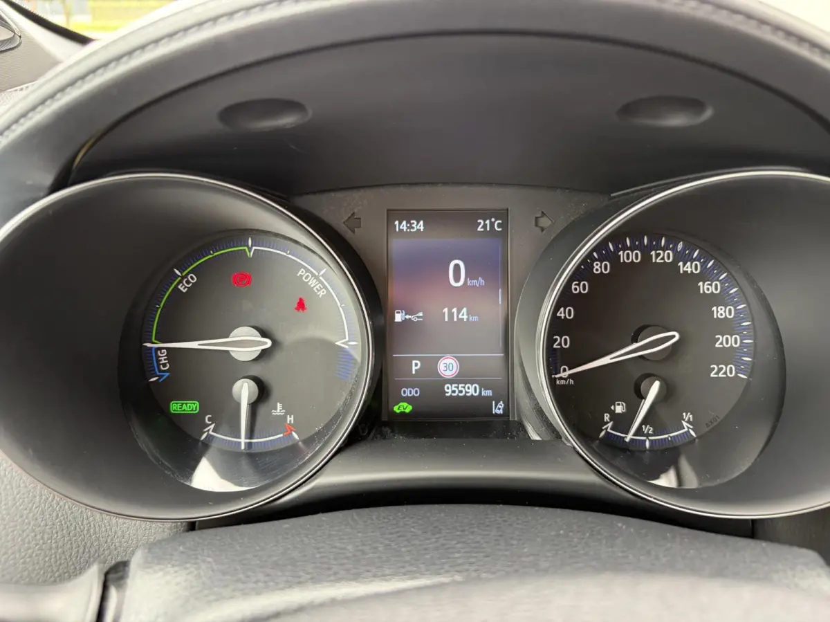 2.0 Hybrid First Edition Dealer OH|Carplay|Facelift|Camera|Keyless|ACC