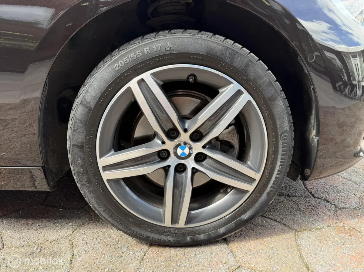 136PK Sport Line 218i Sport