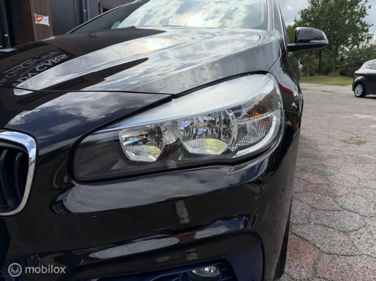 136PK Sport Line 218i Sport