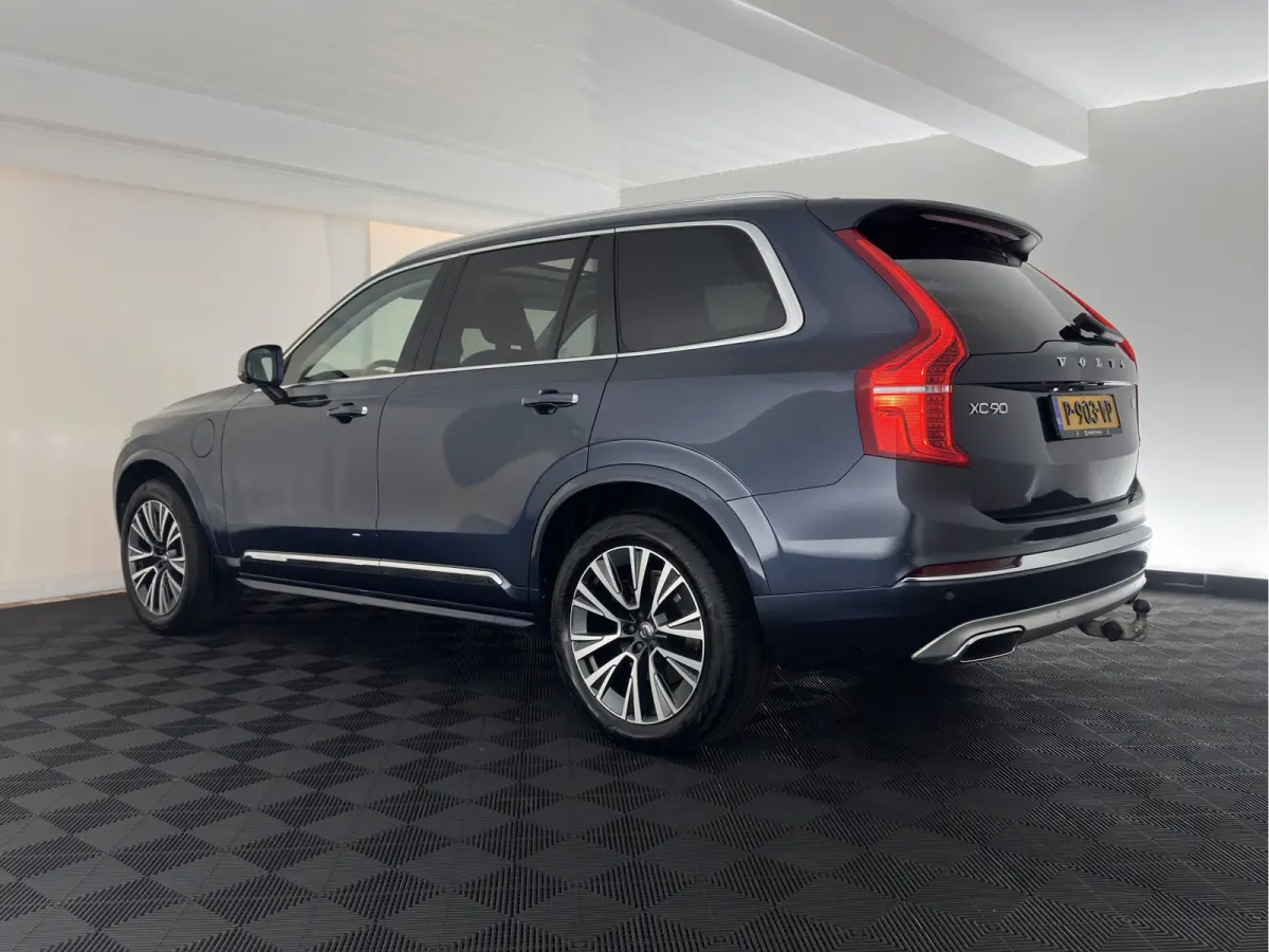 2.0 T8 Recharge AWD Inscription ExclusiveV [7-Pers.] (Plug-in) Aut. *PANO | HEAD-UP | LEATHER | FULL-LED | BOWERS&WILKINS | MEMORY-PACK | HEATED-SPORTSEATS | BLIND-SPOT | DIGI-COCKPIT | NAVI