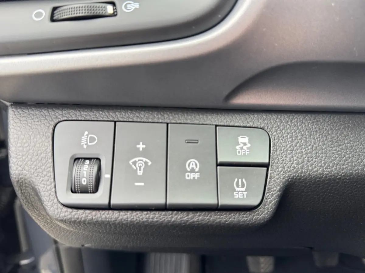 1.0T MHEV DynamicLine | Airco | Camera | Cruise Control | LM Velgen | Apple Carplay & Android Auto |