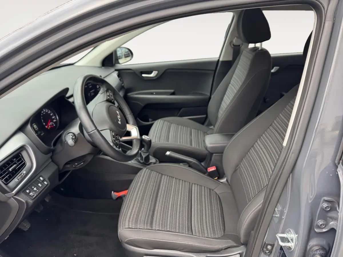 1.0T MHEV DynamicLine | Airco | Camera | Cruise Control | LM Velgen | Apple Carplay & Android Auto |