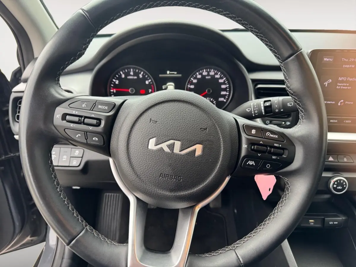 1.0T MHEV DynamicLine | Airco | Camera | Cruise Control | LM Velgen | Apple Carplay & Android Auto |
