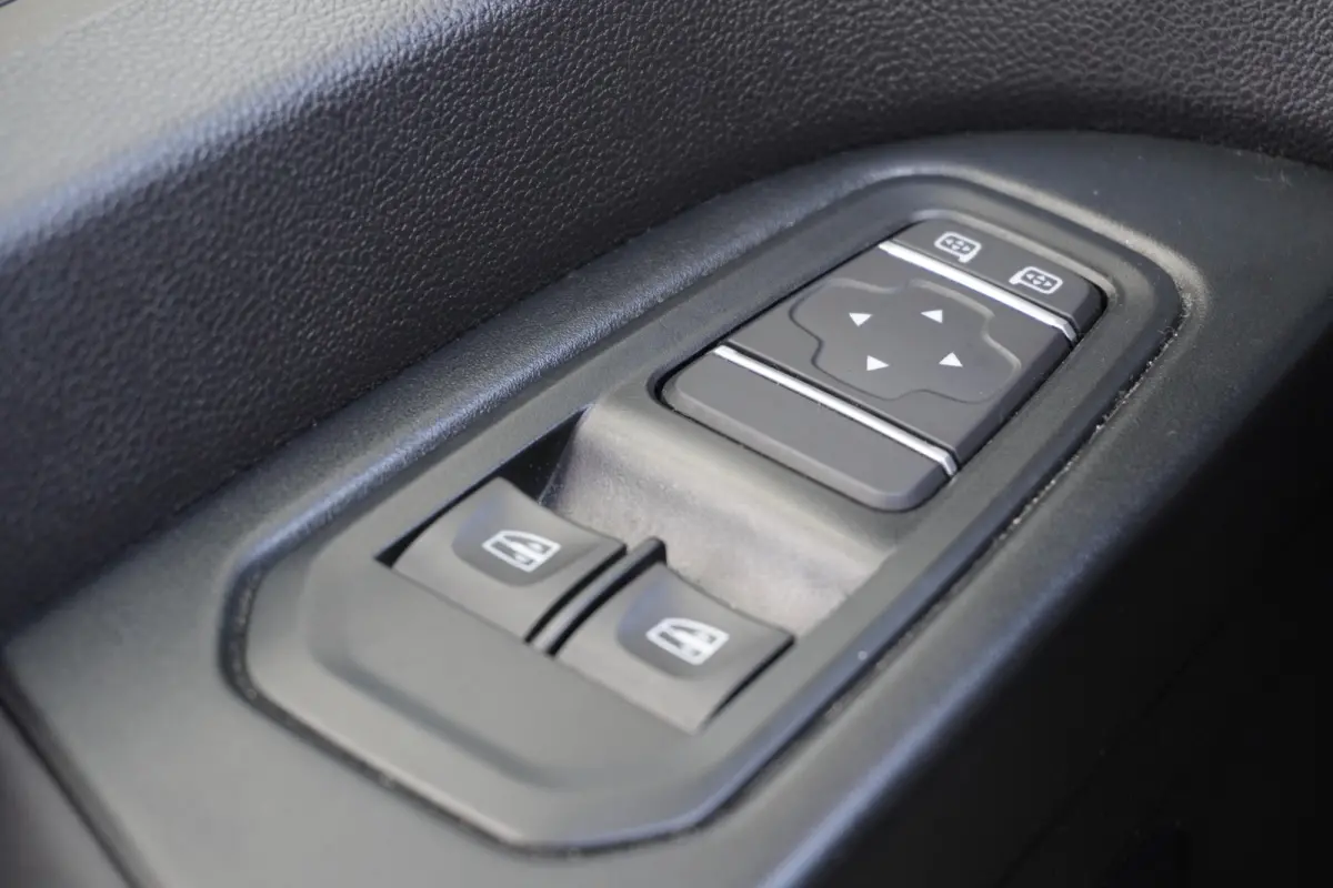 2.0 dCi 130PK L2 EURO 6 - Airco - Cruise - PDC - €21.950,- Excl.