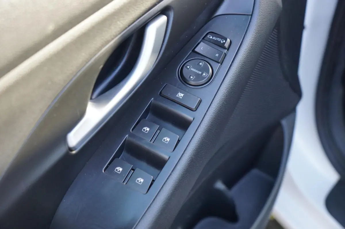 1.0 T-GDI First Edition - Polar White - Carplay/Camera/Cruise