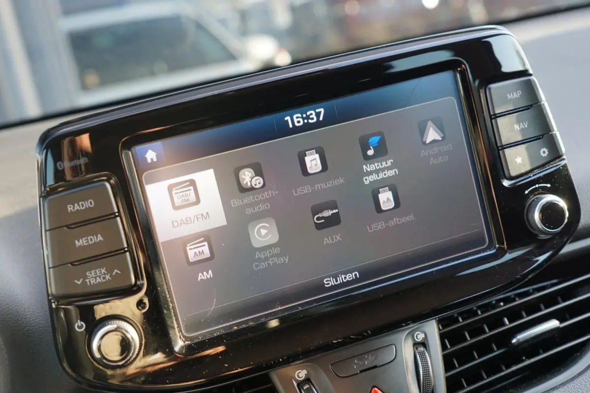1.0 T-GDI First Edition - Polar White - Carplay/Camera/Cruise