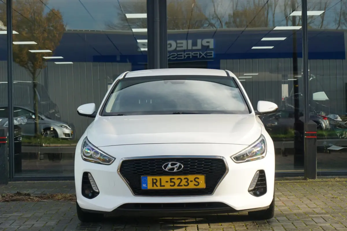 1.0 T-GDI First Edition - Polar White - Carplay/Camera/Cruise