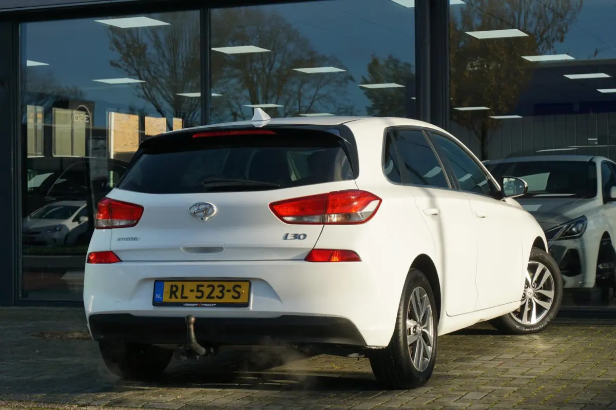 1.0 T-GDI First Edition - Polar White - Carplay/Camera/Cruise