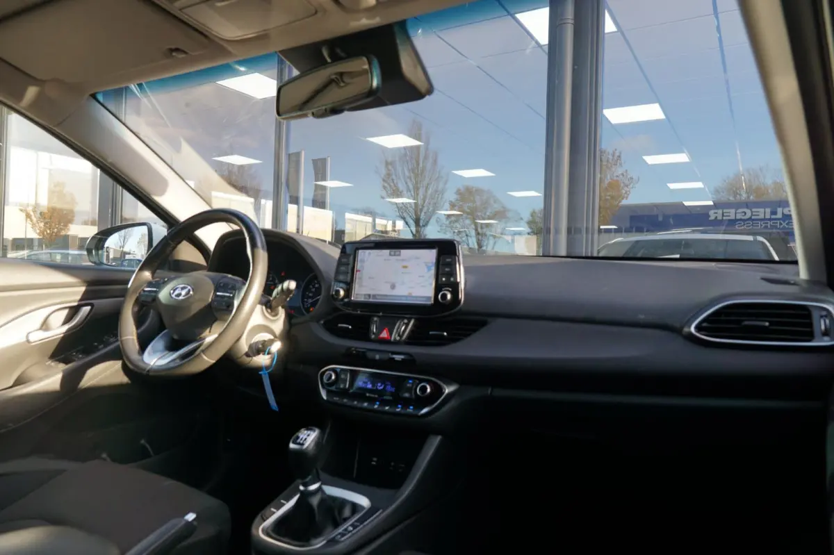 1.0 T-GDI First Edition - Polar White - Carplay/Camera/Cruise