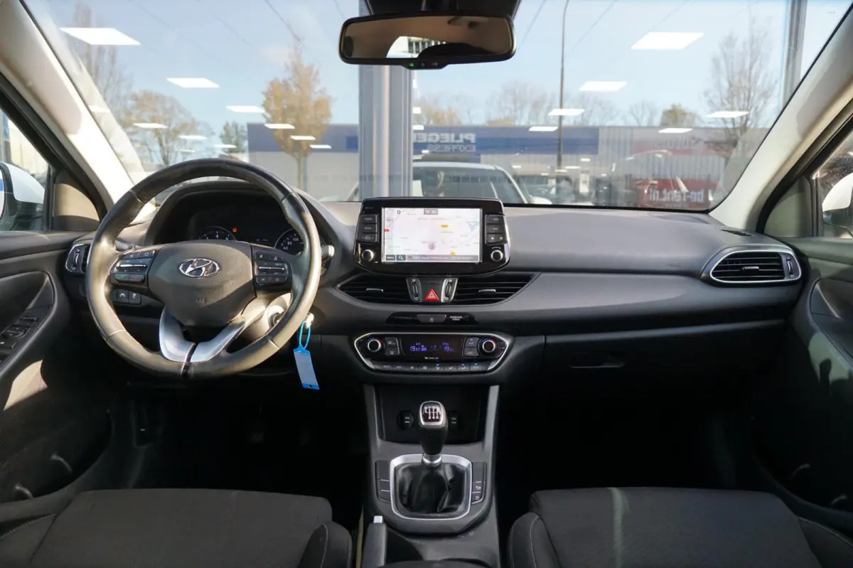 1.0 T-GDI First Edition - Polar White - Carplay/Camera/Cruise