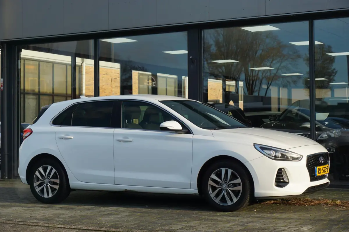 1.0 T-GDI First Edition - Polar White - Carplay/Camera/Cruise