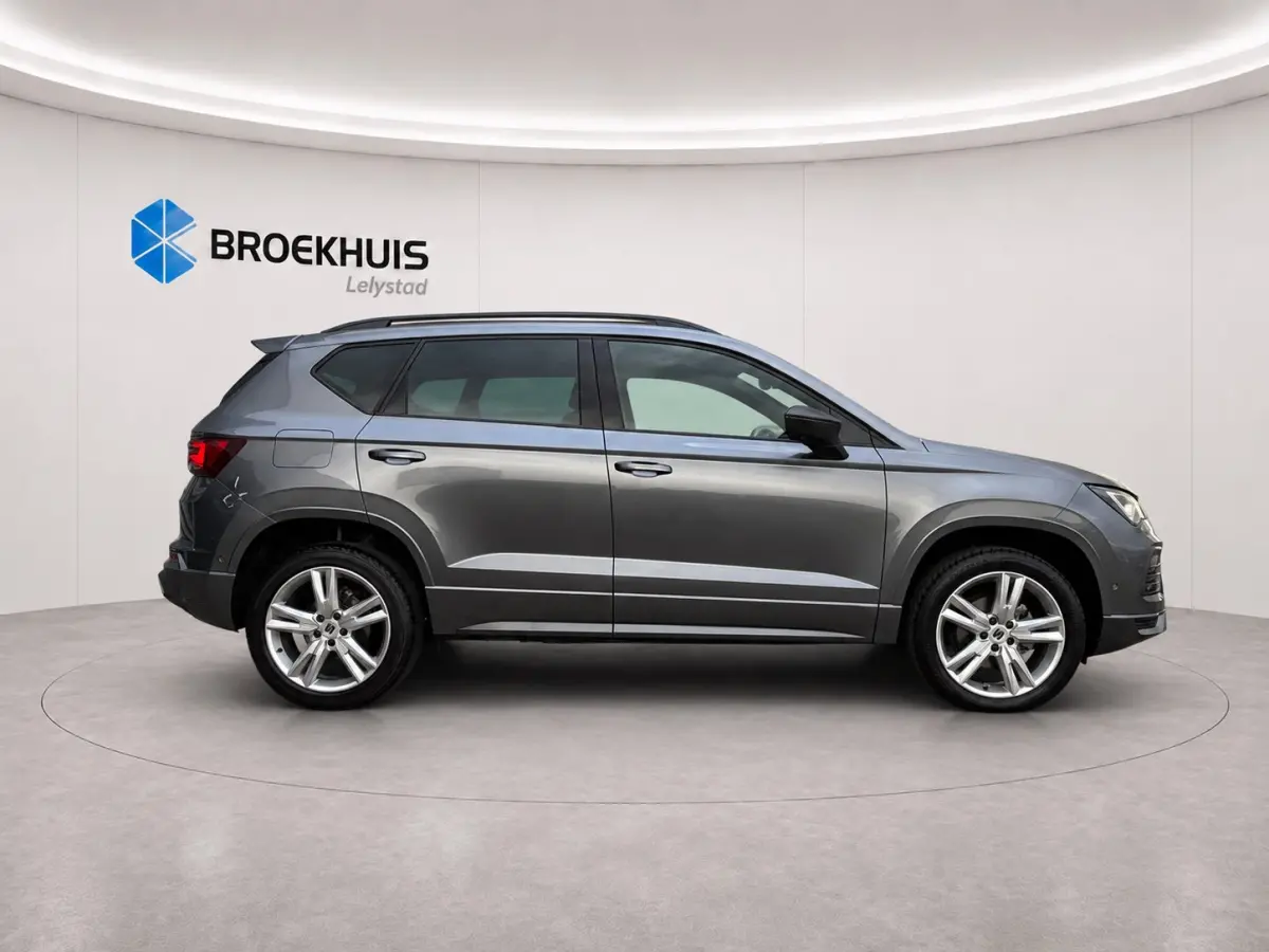 1.5 TSI 150PK FR BUSINESS INTENSE AUTOMAAT / NAVI / LEDER / CLIMA / FULL-LED / 18" LMV / KEYLESS / CAMERA / ORG. NL / 1E EIGENAAR !!