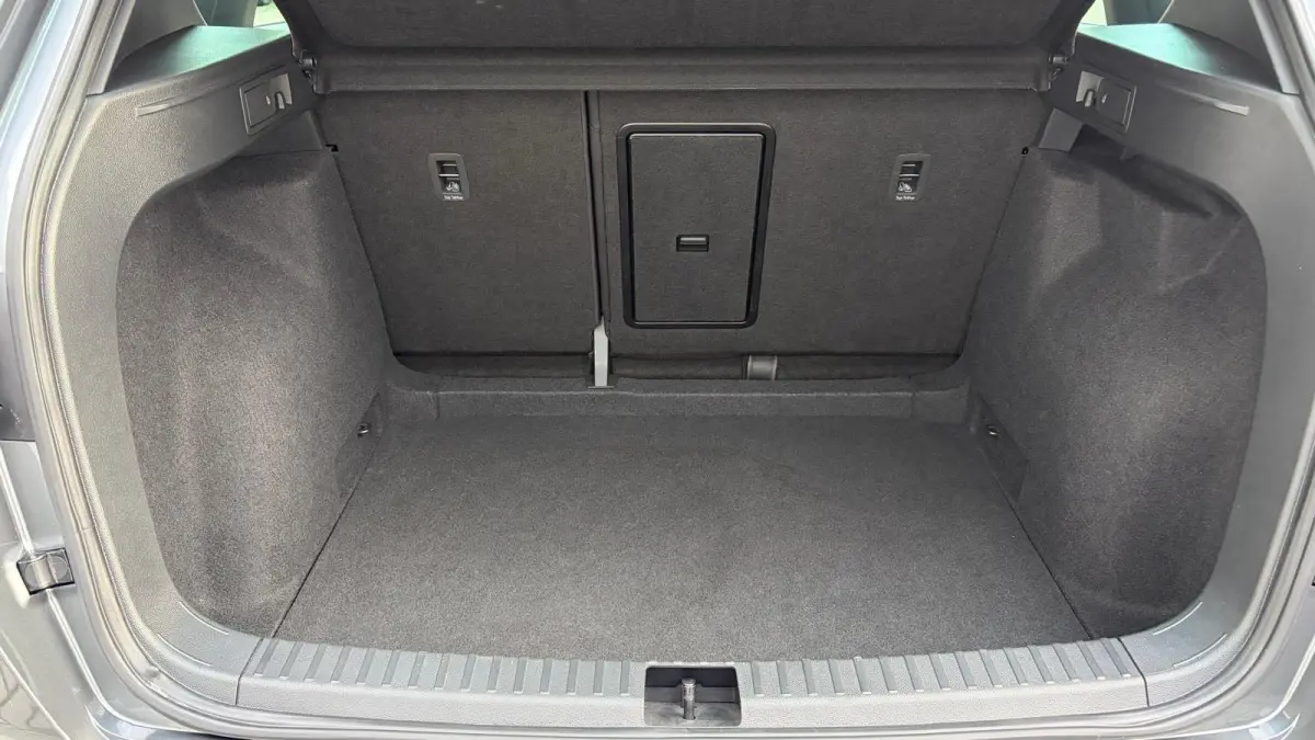 1.5 TSI 150PK FR BUSINESS INTENSE AUTOMAAT / NAVI / LEDER / CLIMA / FULL-LED / 18" LMV / KEYLESS / CAMERA / ORG. NL / 1E EIGENAAR !!