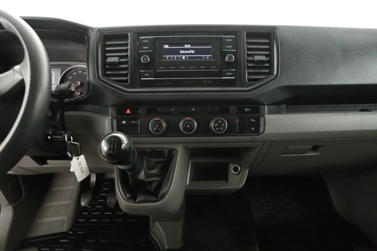 2.0 TDI L3H2 140PK | 3000kg Trekgew. | Airco | Cruise | 3 Zits | Parkeersensoren