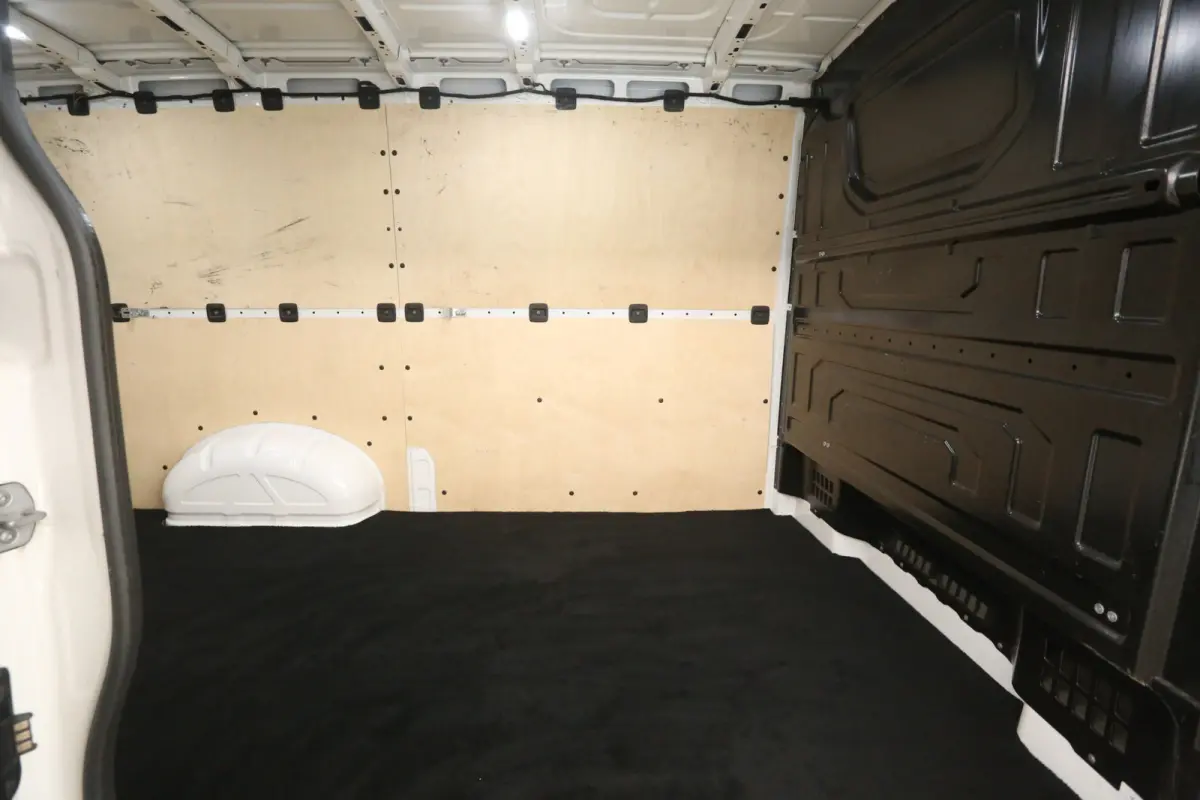 2.0 TDI L3H2 140PK | 3000kg Trekgew. | Airco | Cruise | 3 Zits | Parkeersensoren
