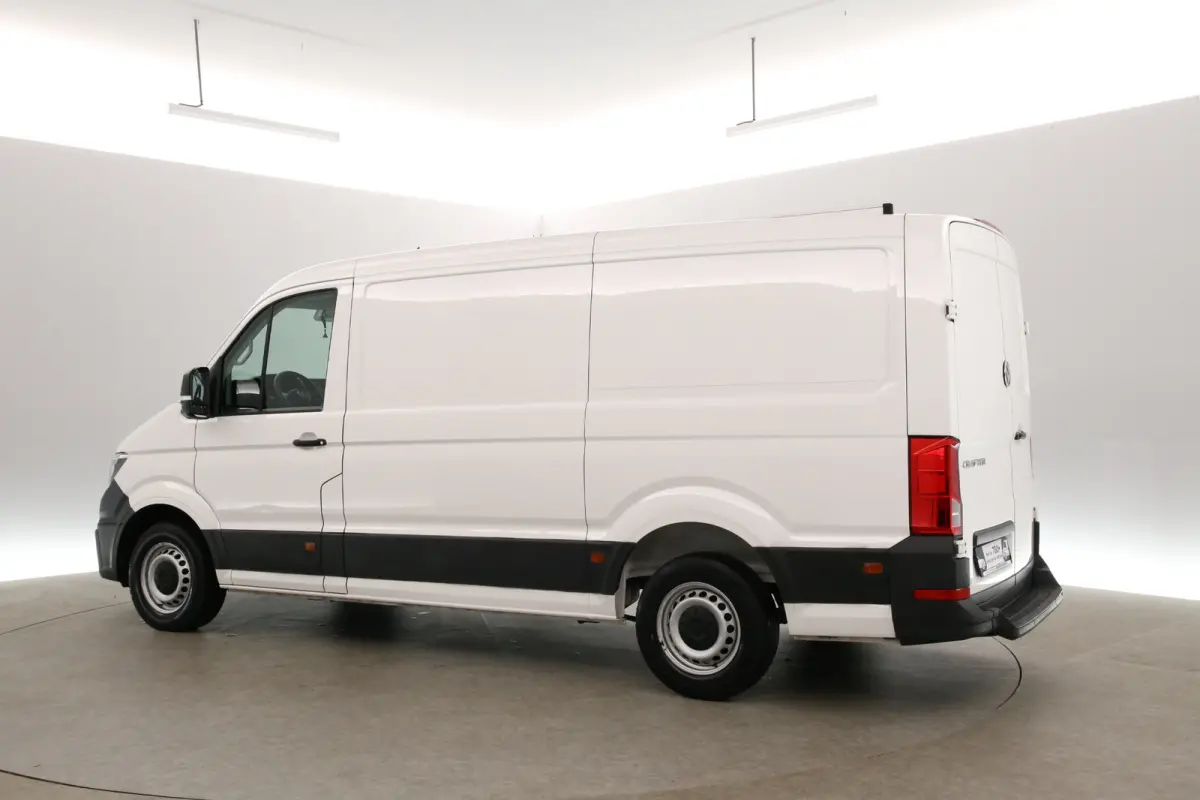 2.0 TDI L3H2 140PK | Airco | Cruise | 3 Zits | Parkeersensoren