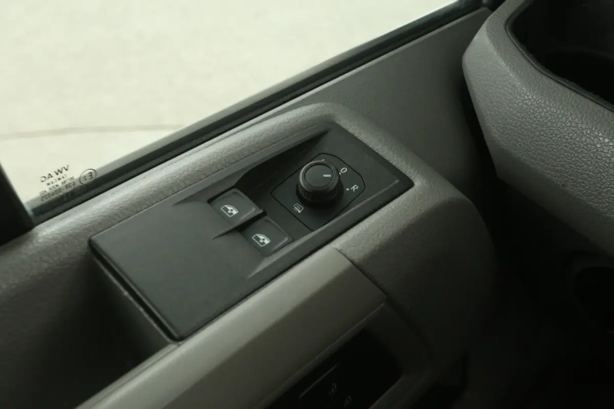 2.0 TDI L3H2 140PK | 3000kg Trekgew. | Airco | Cruise | 3 Zits | Parkeersensoren