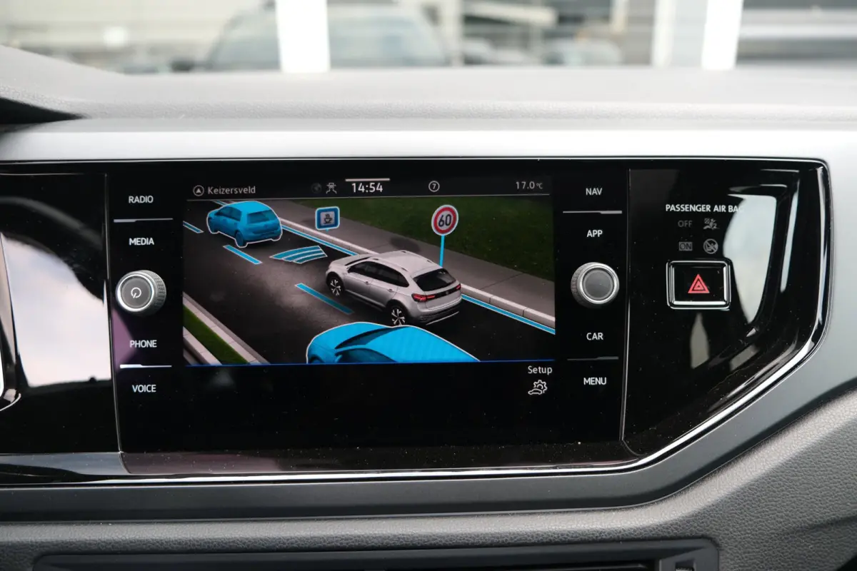 1.0 TSI 2x R-Line 116PK Facelift Pano Black Style Keyless Virtual Cam Navi ACC